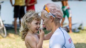 Csipes tamara ezüstérmet szerzett a kajak egyesek 500 méteres versenyében a tokiói olimpián, míg a japán fővárosba a szám kétszeres címvédőjeként érkezett kozák danuta ezúttal lemaradt a dobogóról, negyedik lett. Csipes Tamara Mar Nagyon Varja Elso Gyermeke Erkezeset Borsonline