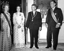 Su padre había sido gerente del banco hipotecario nacional, y sus abuelos fueron. Isabel Martinez De Peron World History Facts History Facts World History