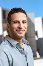 Esperanza Arias's Instagram, Twitter & Facebook