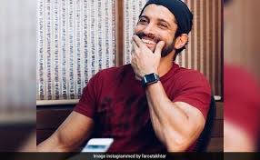 Who make the long, uncut hair of milkha's sikh faith appear entirely natural on akhtar. Here S How Farhan Akhtar Acquired A Perfect Lean Body