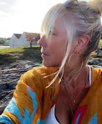 I'm back! Some of you may know this, but I took the bulk of August off from  doing readings, and also posting