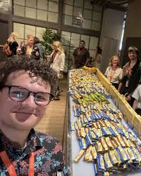 There are so many alum volunteers to spotlight, and we wish we could share  a moment from each of you! 💙 But here are just a few of the incredible  grads who