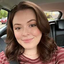 Kari Munson's Instagram, Twitter & Facebook