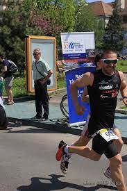 Federația română de triatlon anunță astăzi că vlad stoica preia, cu unanimitate de voturi în cadrul biroului federal, rolul de președinte al federației române de triatlon, după recentul deces al apreciatului. Federatia Romana De Triatlon Frtri Profile Pinterest