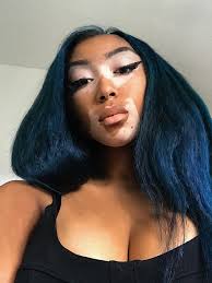 Hestia original black hair blue eyes girl long hair. 