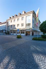 Hier finden sie informationen zu beratung, ausstattung und öffnungszeiten. Praxis Zahnarzte Der Tagesklinik Buchloe