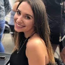 Lindsey Steinberg's Instagram, Twitter & Facebook