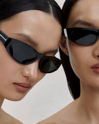 Oliver Peoples