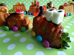 In dieser kategorie „kindergeburtstag findest du den richtigen kindergeburtstag kuchen für deine nächste feier. Kuchenzug Tuuut Tuut Applethree Food Travel Life