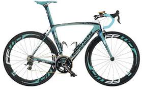 Scopri le nostre tecnologie e scegli la tua soluzione personalizzata. Bianchi Is Ready For Roubaix Road Bike Action