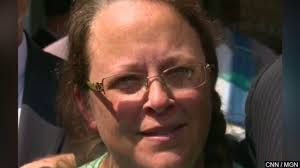Kim Davis obeying orders in gay marriage case, judges rules