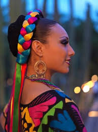 Mexican haircuts are the best choice for people looking for new and modern groom ups. 24 Mexican Women S Hairstyles Vintagetopia
