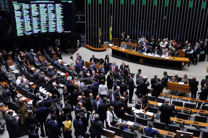 Resultado de imagem para camara dos deputados fotos"