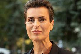 Danuta stenka (born 10 october 1961 in sierakowice, poland) is a polish actress. Danuta Stenka Milo Byloby Miec Mlodsza Buzie Opowiedziala O Kanonach Piekna Kiedys Zapewniala Ze Jest Gotowa Na Botoks