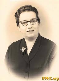 Ontem completei 49 anos de idade, agora sem a presença de meu marido e  amado companheiro Nels Julius Nelson. Foram 28 anos de vida conjugal e,  agora, começou para mim a outra