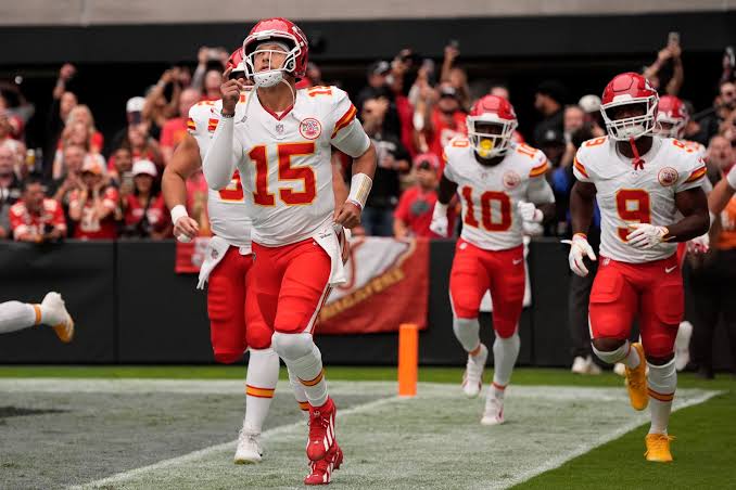 Chiefs remain the AFC only undefeated team as Patrick Mahomes knows how  this hot start can lead them back to the Super Bowl | MARCA