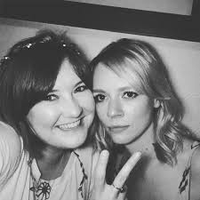 Daisy Hanger, Gepersonaliseerde Sieraden, Aanpasbare bloemen, hand  gestempeld, doorboord door hand, bloemblaadje hanger, Sterling Silver