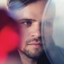 One-Liners: Electric Youth, Maethelvin, Pink Gloves, Jorja Chalmers,  Missions • Vehlinggo