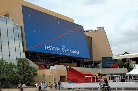 Le festival de cannes a attribué ses récompenses et sa palme d'or, découvrez en images le palmarès complet de cette 71e édition. Cannes Film Festival French Film Festival Britannica