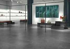 The bera&beren collection of ceramic cladding and paving is inspired by warm stone. Fliesen Kemmler Wand Und Bodenfliese Revo In Der Farbe Grau Und Im Format 45 X 90 Cm