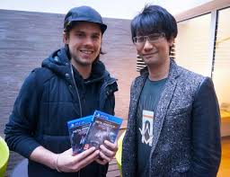 Orelsan's profile including the latest music, albums, songs, music videos and more updates. Hideo Kojima On Twitter Orelsan The Famous French Rapper Came To See Me He Said He Is A Big Fan Of Metal Gear Thank You Http T Co Gqbw9odyn4