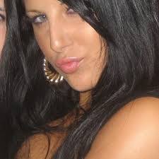 Ashley Harker's Instagram, Twitter & Facebook