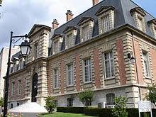 Les premiers essais sur ce vaccin et l'institut pasteur de préciser : Pasteur Institute Wikipedia