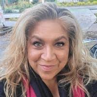 Marie Cerna's Instagram, Twitter & Facebook