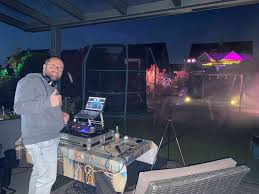 Ebay kleinanzeigen party zelt garten ziehharmonika silvester rot. Hobby Dj Aus Kempen Gibt Party Im Garten Mit Abstand