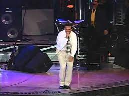 11 años después la vuelve a buscar. Luis Miguel Suave Festival Vina Del Mar 1994 Youtube