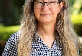 Catherine Guard's Instagram, Twitter & Facebook