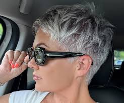 This trend makes you look instantly chic.