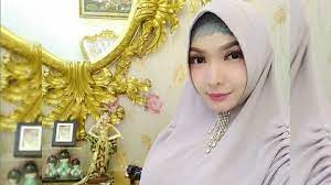Dilaksanakan pada 6 bulan pertama melibatkan 4 waktu pendidikan islam. Tak Lagi Makan Kembang Roro Fitria 2 Kali Khatam Alquran Di Ramadan Ini