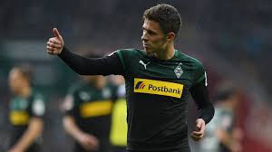 El borussia de m'gladbach se refuerza. Bundesliga Transfer News Yann Sommer Not Worried About Transfer Speculation Over Borussia Monchengladbach Stars Thorgan Hazard And Alassane Plea Goal Com