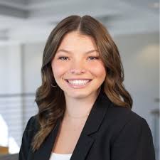 I am so excited to announce that I will be joining Jones Lang LaSalle as a  Finance Intern for Summer 2023 in their Chicago office.