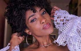Welcome to the erika januza zine, with news, pictures, articles, and more. 7lulll Vgkf1qm