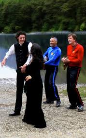 It's always a special time with the wiggles, and with this delightful dvd it will feel like christmas every day. The Wiggles Heres An Interesting Throwback Many Years Ago The Wiggles Filmed Some Of Their Christmas Dvd It S Always Christmas With You In Ireland Does The Gentleman In The Black Vest