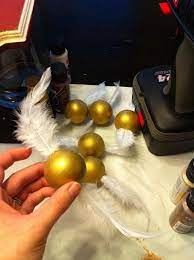 Magical decorating ideas for harry potter fans. Spicy Pinecone More Party Prep Decoration Harry Potter Harry Potter Harry Potter Noel