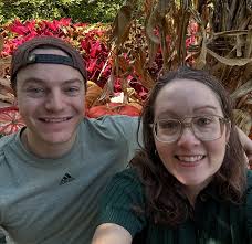 And That's A Wrap! We are closing early due to conditions(stay safe  everyone!) ❄️ ⛄️ Thank you for supporting small today & everyday! 🥰💛✨ 👑  🐝 All 4 Queen Bees were found!