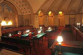 Display pages under the courts. United States Capitol Kapitol Washington Dc
