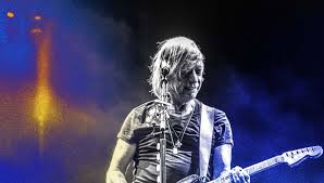 Photo Jean-Louis Aubert fait son ICI Live  la Ciotat entre vague d ...