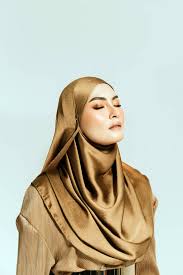 Pedas adalah sebuah lagu terbaru dipersembahkan oleh wany hasrita & sophia liana untuk wanita zaman semasa tahu tahap pencapaiannya dari segi akhlak, adab, agama, kerjaya dan kewangan, dan sedar betapa pentingnya mencari pasangan yang setaraf dengannya. Wany Hasrita Cabar Diri Dengan Cinta Khayalan Aerill Com Lifestyle