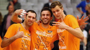 Europejska Federacja Siatkarska CEV ma nowego prezesa. Roko Sikirić  przejmuje stery