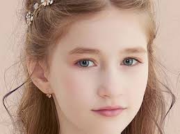 Pin di Rosa Amarante su Tiara niña