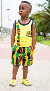 10 enfants qui vous prouveront qu'on trouve aussi des habits cools pour les petits garçons. 25 Idees De Jeunes Garcons Tenue Africaine Garcon Tenues Enfants Tenues Pour Garcon