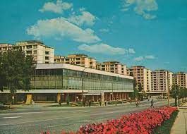 A fost liderul comunist al româniei din anul 1948 pana cand a murit in 1965. Orasul Gheorghe Gheorghiu Dej 1975 Astazi Orasul Onesti Foto V Stamate Mapio Net