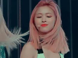 Itzy i hope you like these anon <3 excuse the lq gifs and the inconsistent coloring ! Occasion Ryujin Day Ryujin With Pink Hair For Anon
