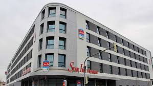 This hotel has 148 rooms, nicely furnished in shades of beech, cream and crimson. Heidelberg Weststadt Star Inn Wird Nach Drei Jahren Geschlossen