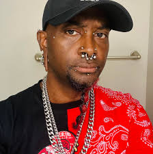 Would a Avengers/JLA crossover movie be possible?