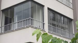 Albert genau marka özkardeşler cam balkon tarafından cam balkon takıldı. Glass Balcony Frameless Glazing Albert Genau